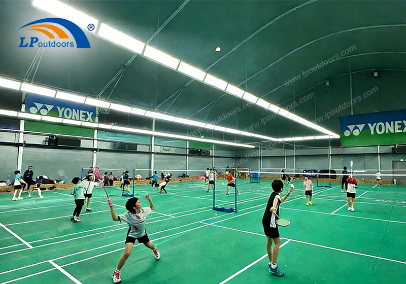 badminton field tent structure estrutura de barraca de campo de badminton