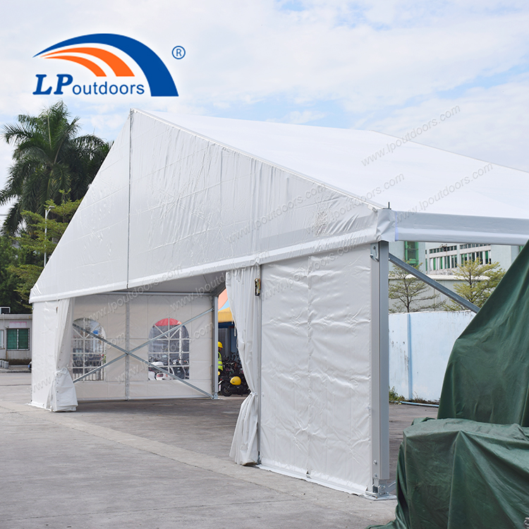 Tenda de estrutura temporária de 18m com entrada de barreira de 12m como armazém de armazenamento para venda