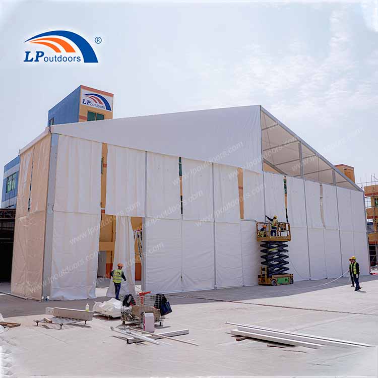 Grande tenda de eventos