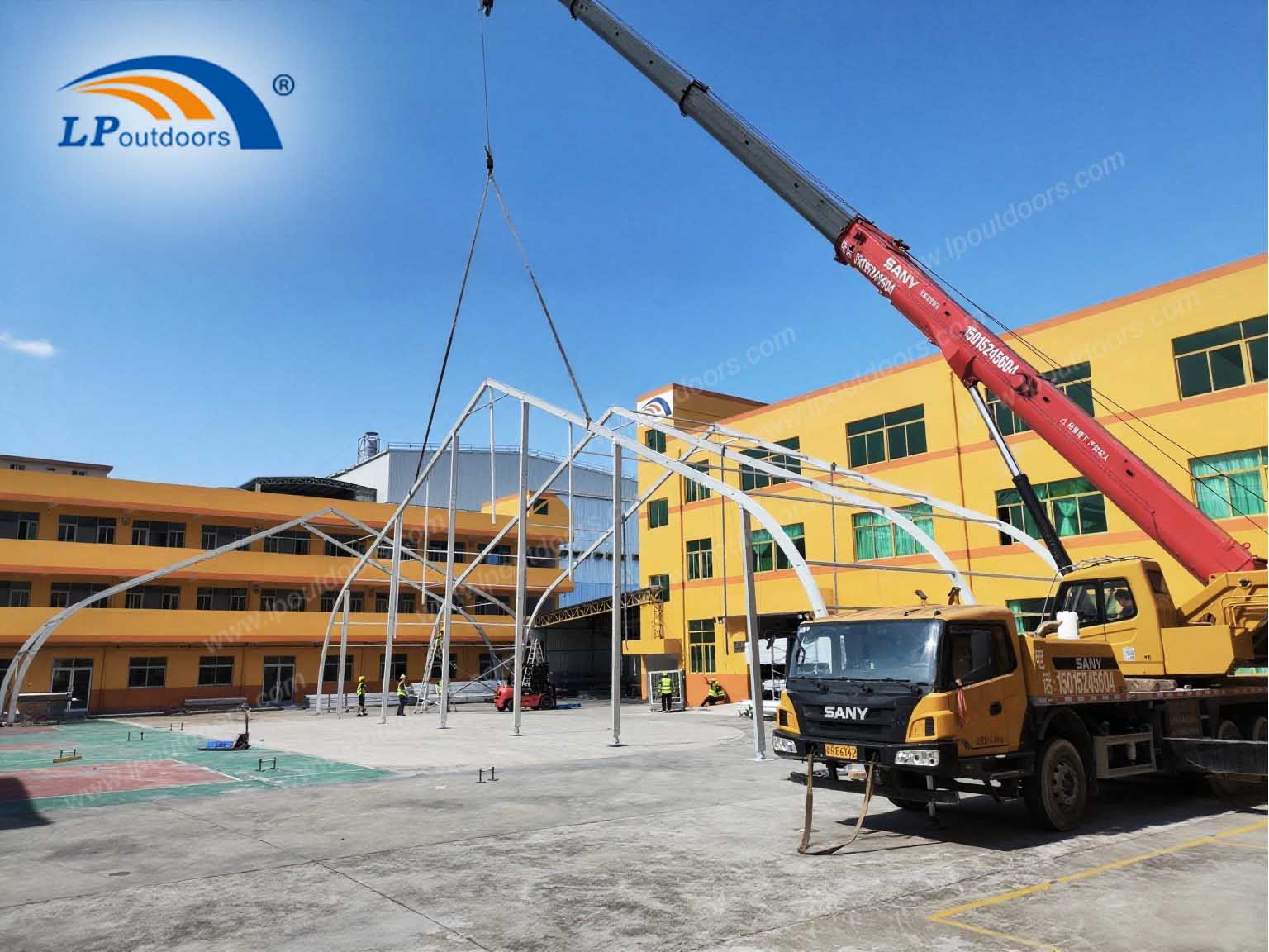 Instale o quadro da tenda