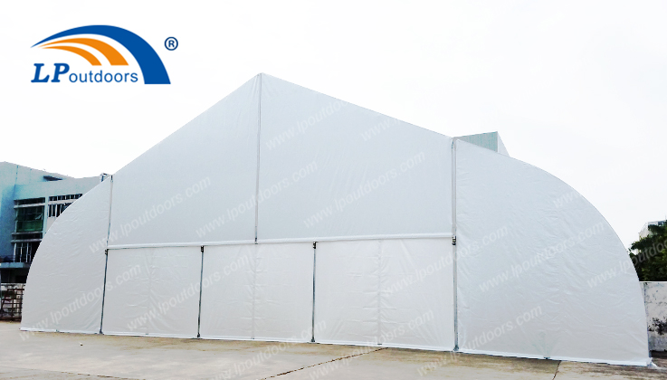 Tenda de curva branca de 25m