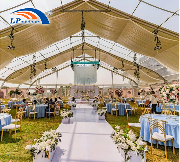 Tenda de casamento ao ar livre LP