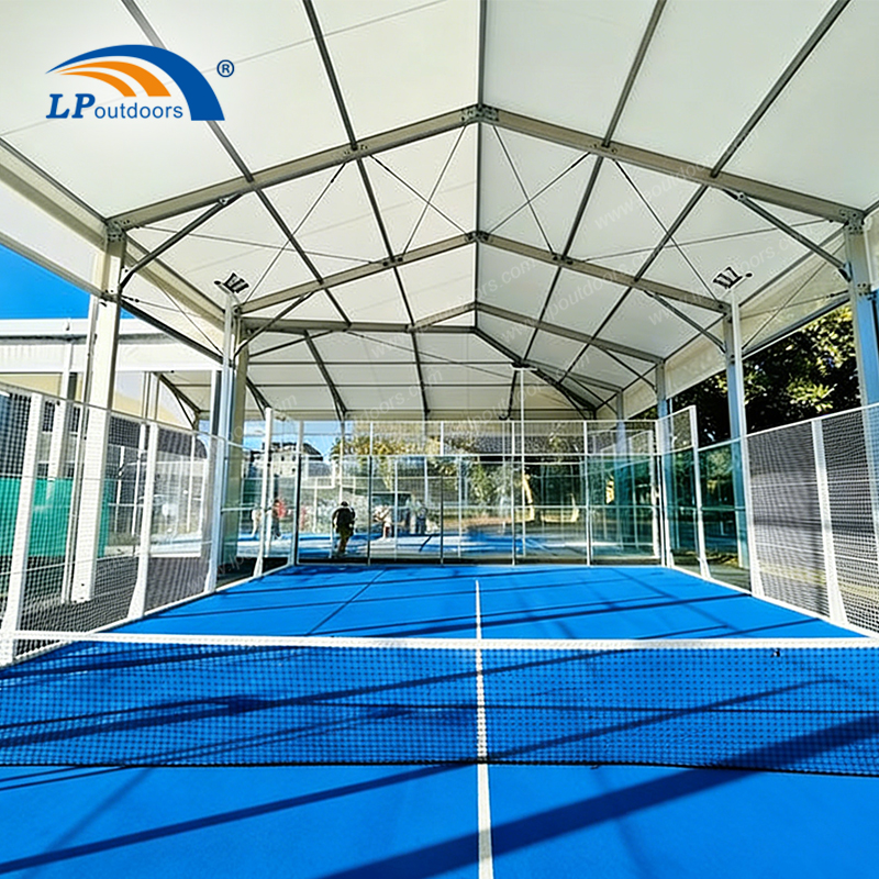 Tenda de Padel para todos os climas | Recintos esportivos modulares e duráveis