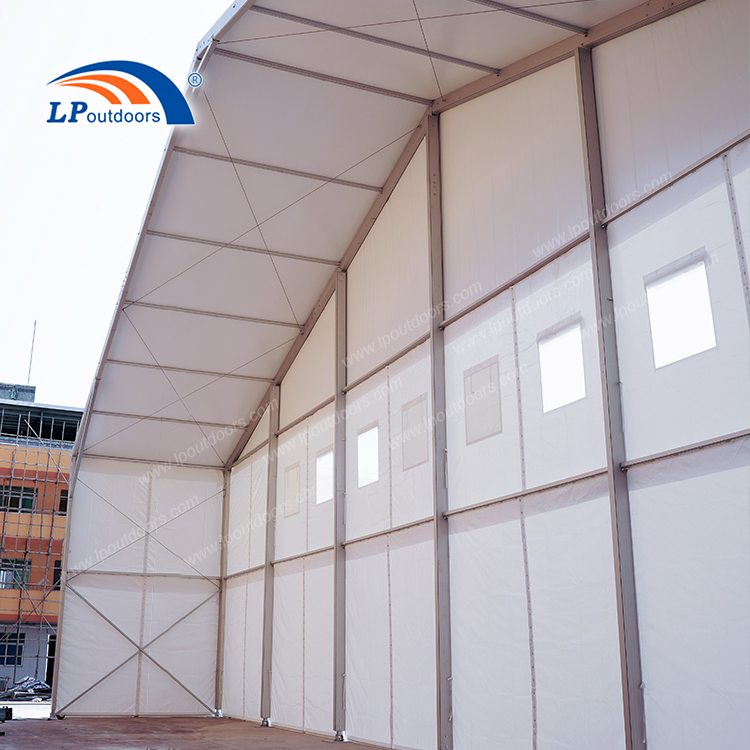 Grande tenda de eventos