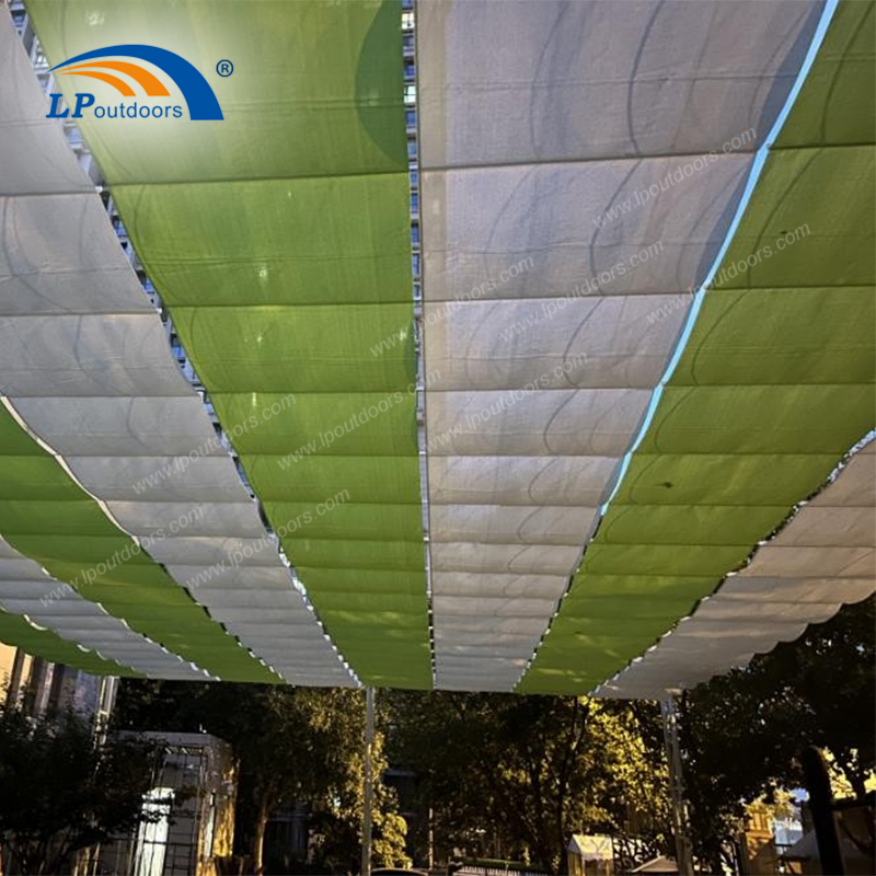 Pérgola retrátil HDPE com tecido externo duradouro para abrigo solar