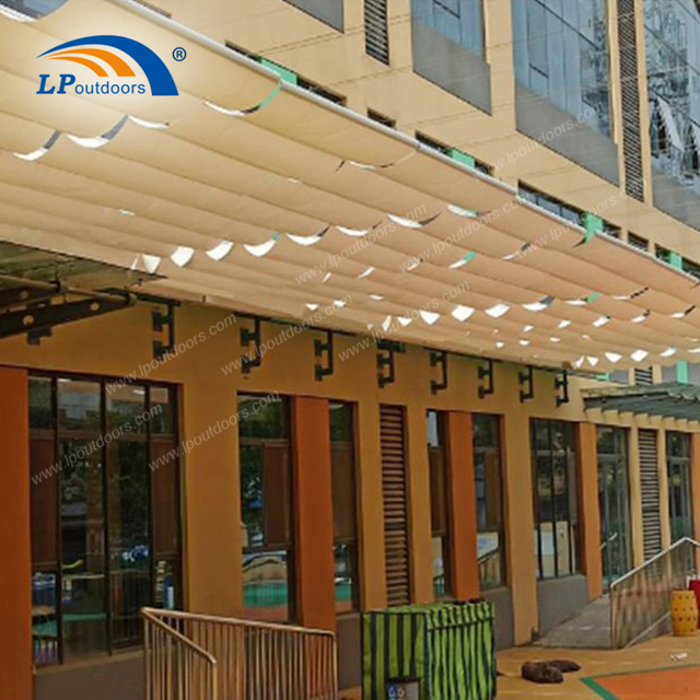 Pérgola de tampa retrátil e segura de HDPE para áreas de recreação infantil