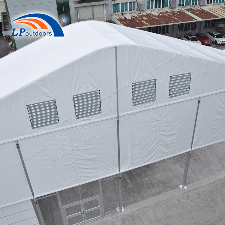 Tenda de altura lateral de 21 m com design de camada dupla de 8 m para armazenamento em armazém e eventos de grande escala com exaustor