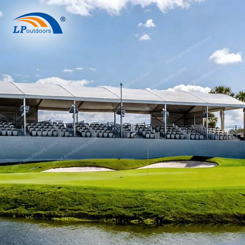 Tendas para torneios de golfe profissionais e coberturas para campos de golfe