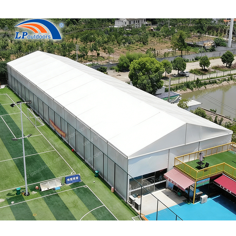 estrutura de campo de futebol indoor